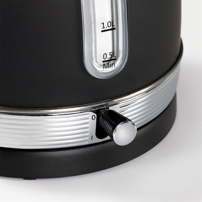 HERVIDOR RETRO 1.8L 1850-2200W NEGRO PLATA DAYRON