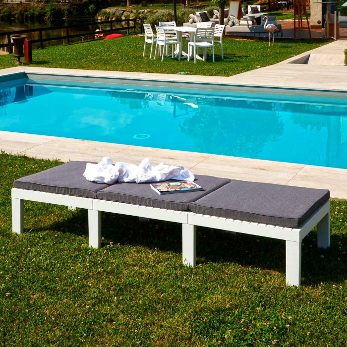 TUMBONA HAITI BLANCA CON COJIN 195x65x78 cm