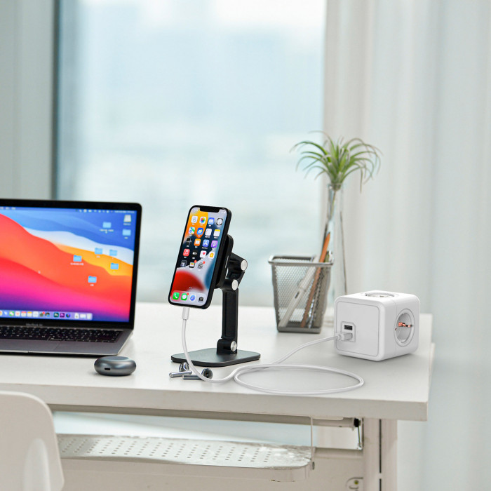 SOCKET CUBE 4 TOMAS SCHUKO + 2USB CABLE 1,4M 7hSevenOn CJ.1